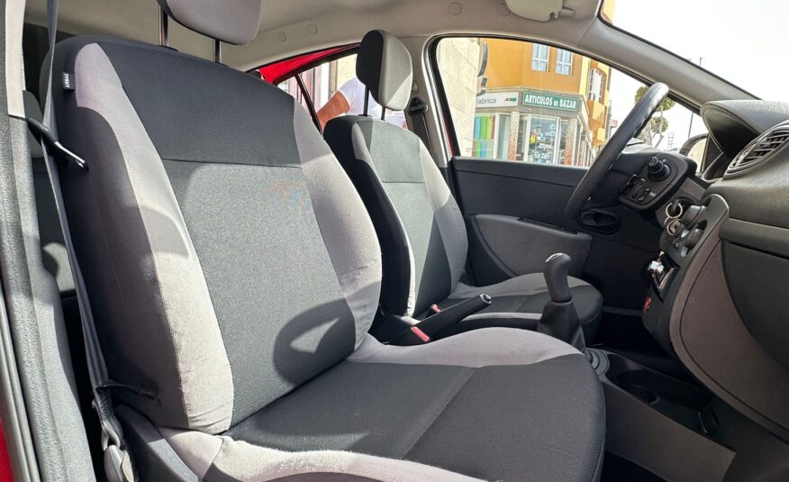 RENAULT Clio 1.2
